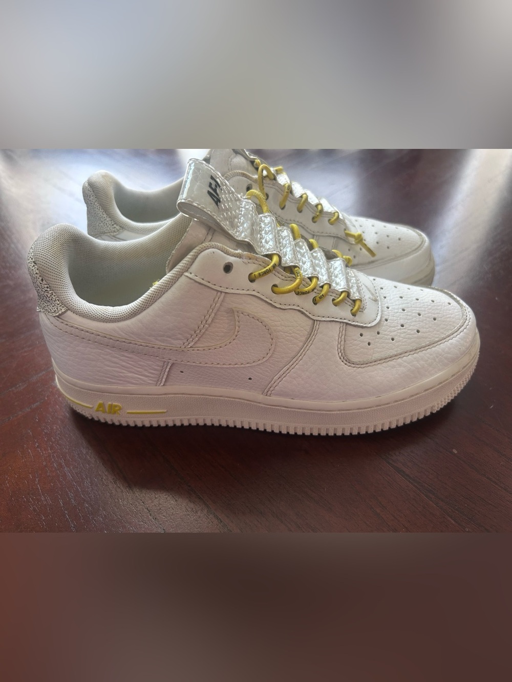 Nike Women's Air Force 1 '07  in White and Chrome Yellow size 6.5